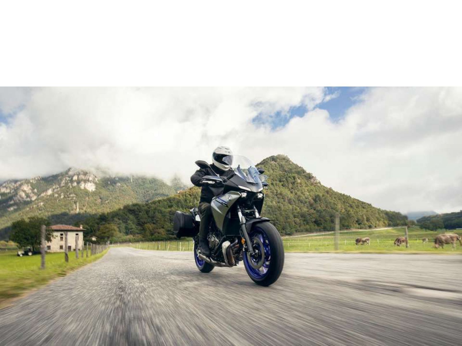 Мотоцикл YAMAHA Tracer 7 GT (Icon Performance) 2024